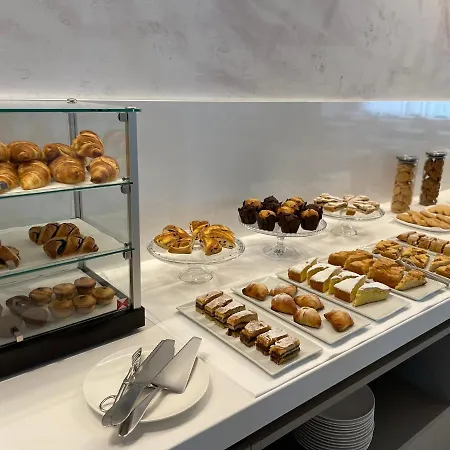 Onda 4* 切萨雷奥港